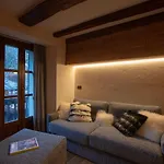 L.a. Apartment *